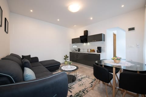 Kitchen or kitchenette, Living room, Seating area