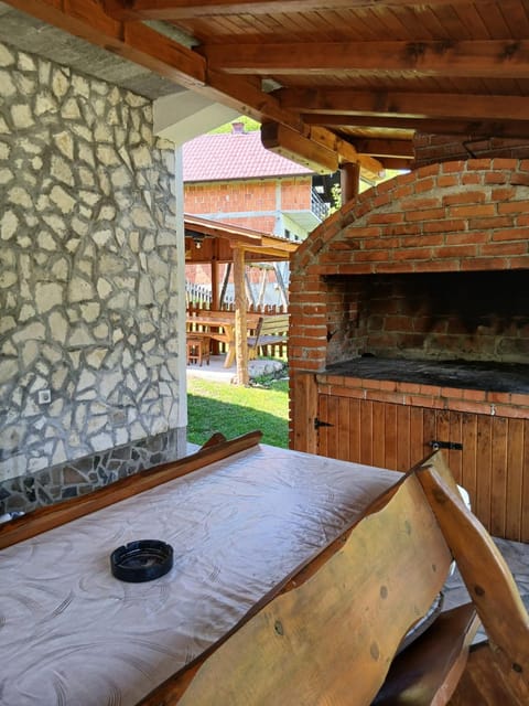 Patio, BBQ facilities