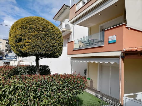 Property building, Garden, View (from property/room), Balcony/Terrace