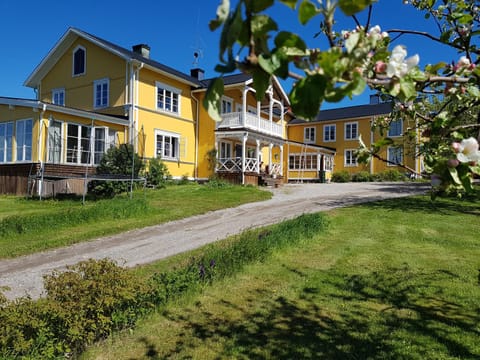 Property building, Garden, Garden