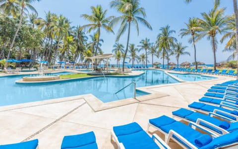 Banquet/Function facilities, Beach, Swimming pool