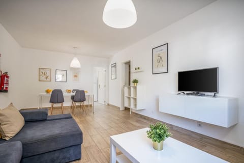 Communal lounge/ TV room, Living room