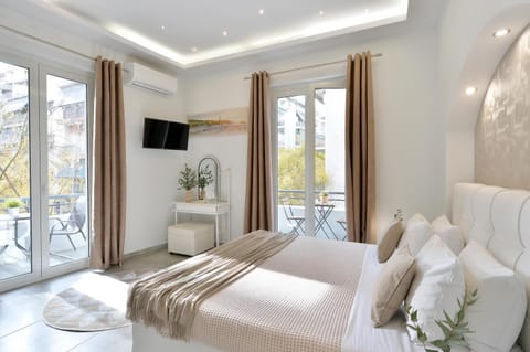 TV and multimedia, Photo of the whole room, Bedroom