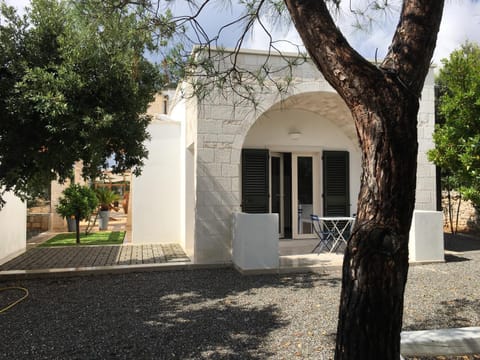 Patio, Garden, Balcony/Terrace, Decorative detail