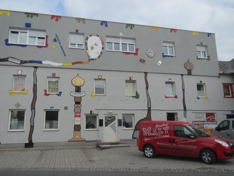 Property building, Facade/entrance