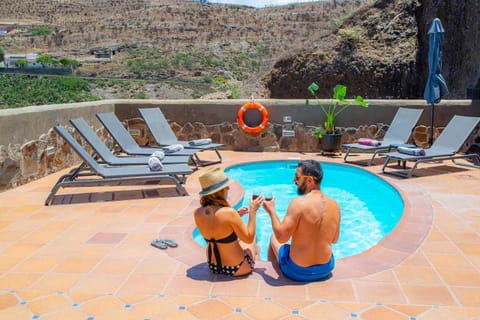 On site, Swimming pool, Swimming pool