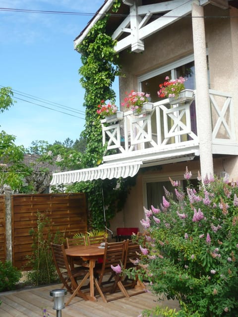 Property building, Balcony/Terrace