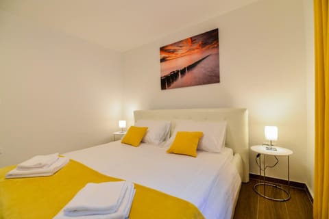 Sunset Gold Apartment in Zadar