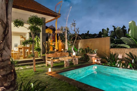 Garden, Swimming pool