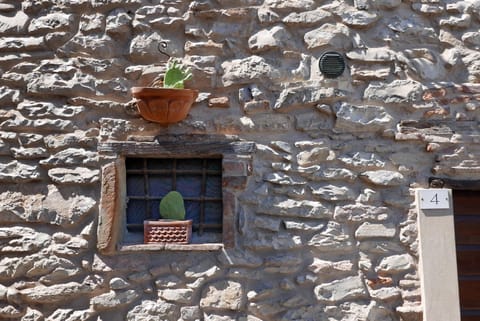 Le Dame del Borgo Apartment in Tuscany