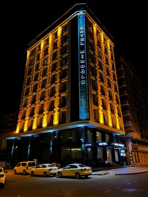 Property building, Night, Location