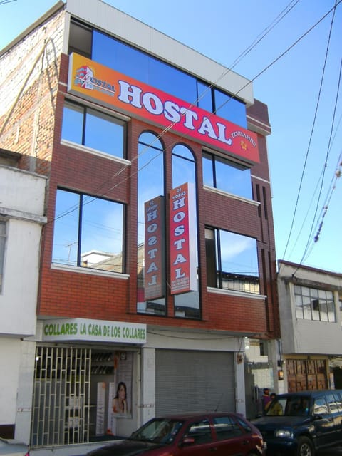 Facade/entrance, On-site shops, Area and facilities
