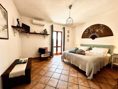 Domus Ars Home & Jacuzzi Bed and Breakfast in Massa Lubrense