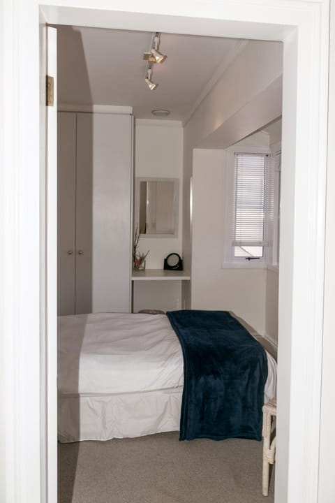 Waterfront - 10 Spinniker Knysna Quays-3 BR life on the water House in Knysna