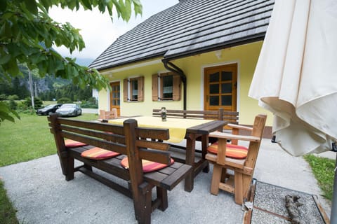 Facade/entrance, Garden, Seating area