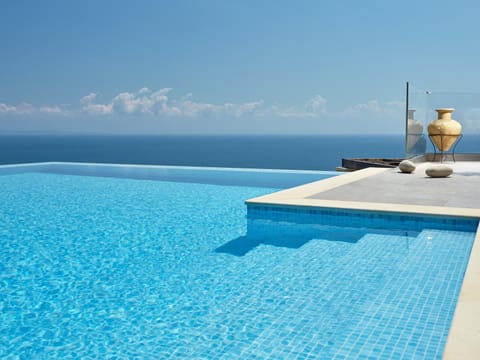 Sea view, Swimming pool