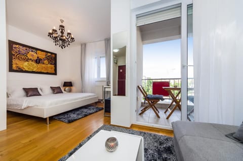 Studio Apartment K & K with free garage Apartment in Zadar