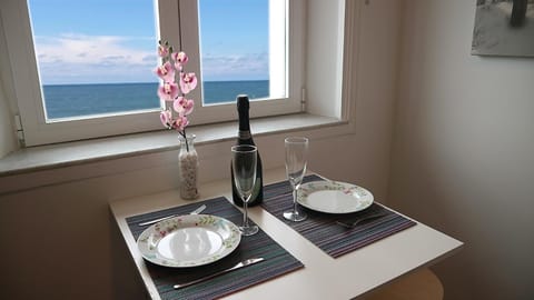 Decorative detail, Dining area