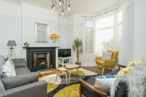 Lounge or bar, Dining area