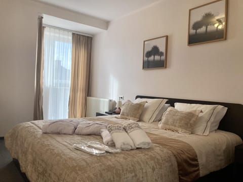 Bed, View (from property/room), Photo of the whole room