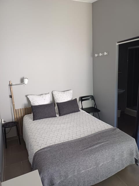 Studio meublé tout confort climatisé Apartment in Provence-Alpes-Côte d'Azur