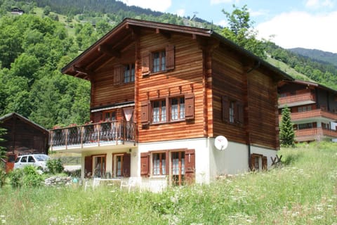 Facade/entrance, Living room