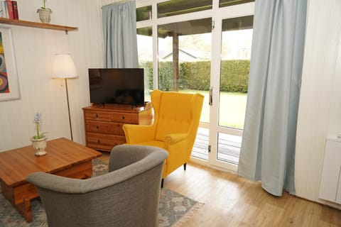 Grosses Grundstueck fuer die ganze Familie House in Damp