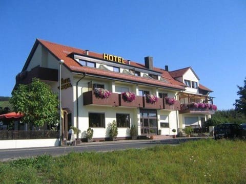 Restaurant/places to eat, Facade/entrance, Natural landscape
