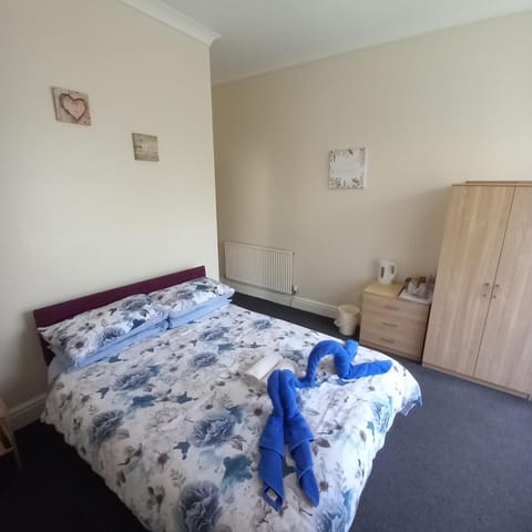 Bed, Photo of the whole room, Bedroom, towels, wardrobe