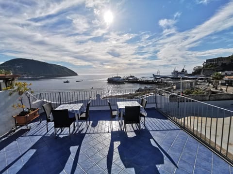 Balcony/Terrace, Balcony/Terrace