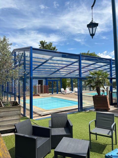 Pool view, Swimming pool, sunbed