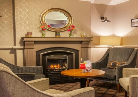 Lounge or bar, Seating area