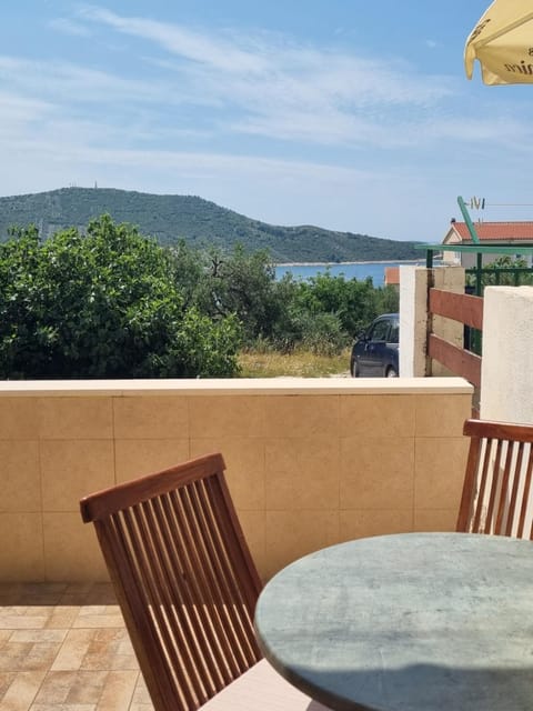APARTMANI TONI POCE 2 Apartment in Šibenik-Knin County, Croatia