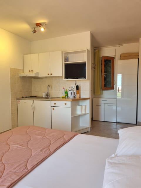 APARTMANI TONI POCE 2 Apartment in Šibenik-Knin County, Croatia