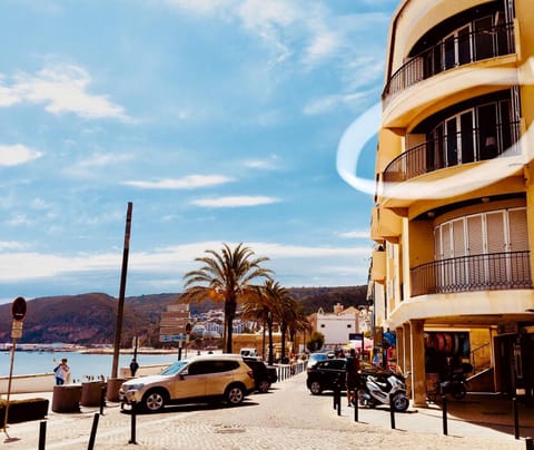 Facade/entrance, Sea view