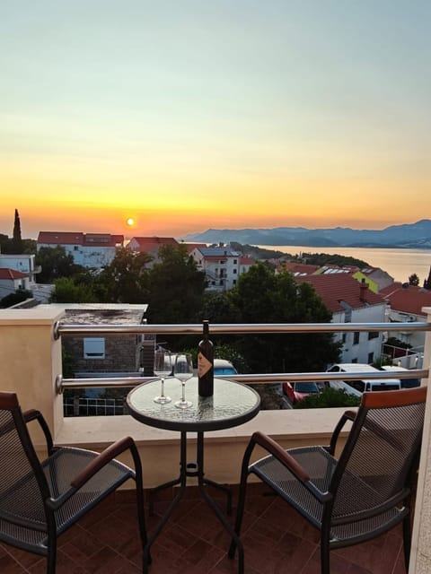 View (from property/room), Balcony/Terrace, Sea view, Sunset