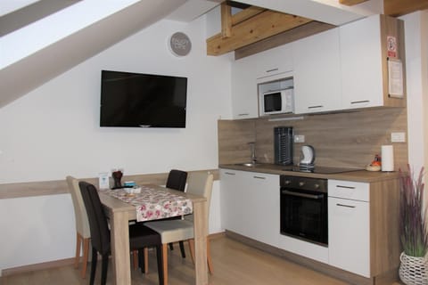 TV and multimedia, Dining area