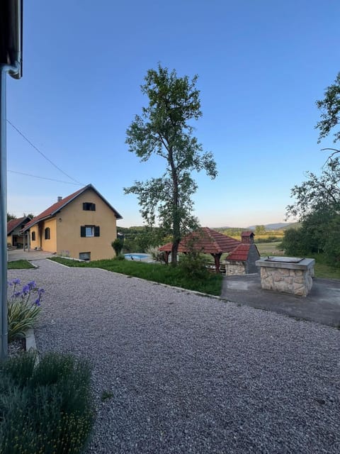 Kuca Roza House in Lika-Senj County