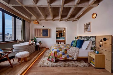Bed, Bedroom, Bath