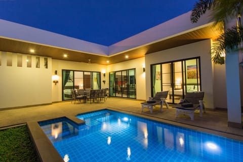 Property building, Swimming pool