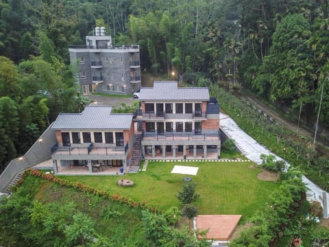 Bird's eye view, Garden view