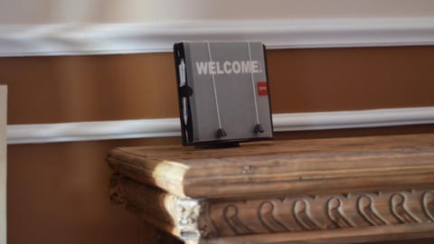 Lobby or reception, Decorative detail