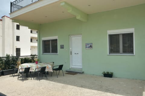 Giota's House Apartment in Kalabaka