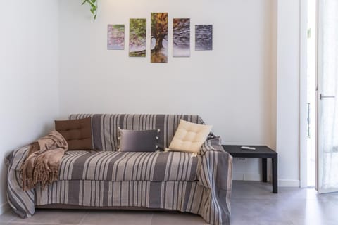 GuestHost - Milano Business Balcony Flat Apartment in Milan