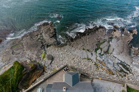 Armada Cottages House in County Clare