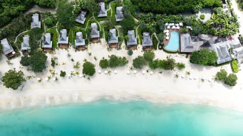 Property building, Natural landscape, Bird's eye view, Beach, Sea view, Swimming pool