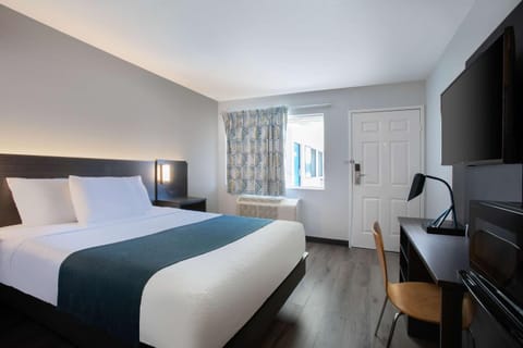 Photo of the whole room, On site