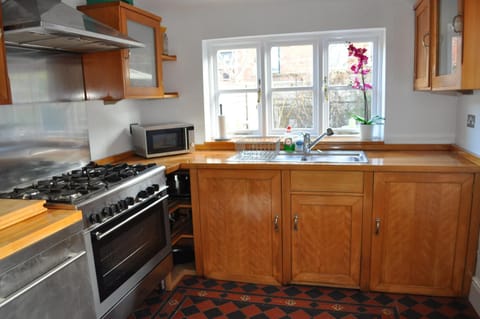 Beautiful large victorian waterfront house House in Bristol