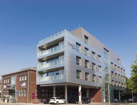 Property building, Facade/entrance
