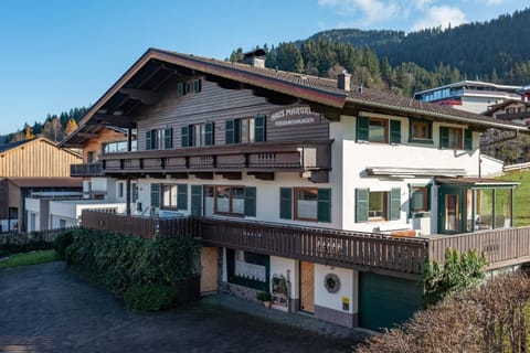 Property building, Day